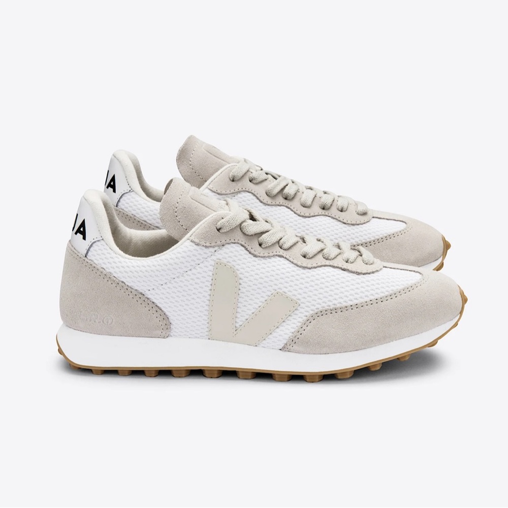 Like-New Women’s Veja Rio Branco Sneakers - White Pierre Natural. Size EU 39
